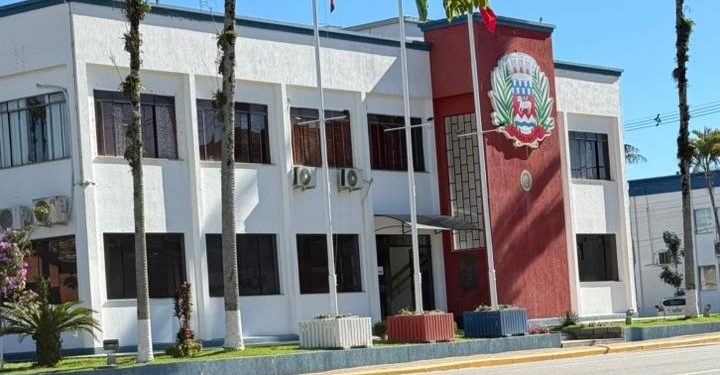 Prefeitura de São João Batista antecipa pagamento da primeira parcela do 13º salário