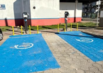 São João Batista recebe estação da Celesc para recarga de veículos elétricos