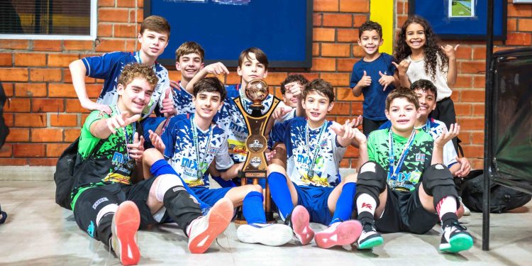 Sub-14 conquista medalha de bronze e Fube encerra Copa Adec com três pódios