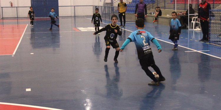 6ª Copa Fube de Futsal de Base inicia neste sábado (27/06) em São João Batista