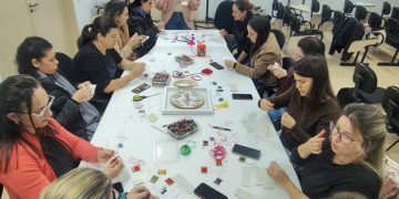 Professores da Educação Infantil participam de mais um encontro do Pro-LEEI em Nova Trento