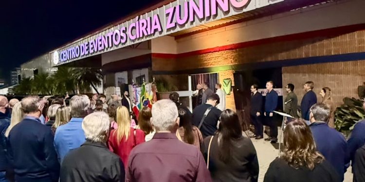 Prefeitura de São João Batista entrega oficialmente obra de requalificação do Centro de Eventos Municipal