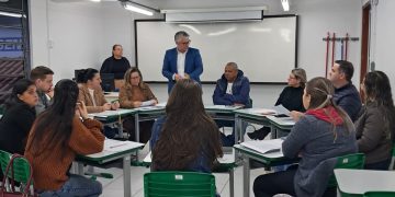 Reunião ampliada discute metas voltadas à Educação Infantil do novo Plano Municipal de Educação
