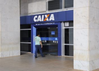 Greve da Caixa se arrasta pelo país e nova negociação pode definir futuro da paralisação