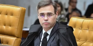 Mendonça vai relatar ação de Renan Santos contra reajuste do Bolsa Família