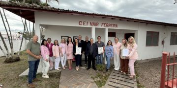 Rede Feminina de Combate ao Câncer de Tijucas recebe alvará para reforma de nova sede