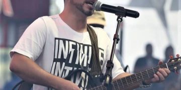 Cantor batistense Fá morre em acidente na BR 101, na cidade de Itapema