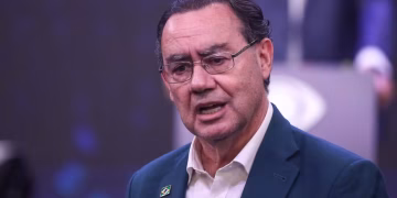 Augusto Cury declara apoio a Flávio Bolsonaro no segundo turno