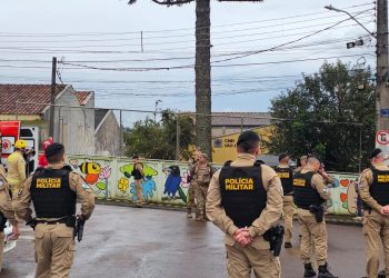 Após intervenção do BOPE, PMPR resgata 13 crianças mantidas reféns em CMEI de Curitiba